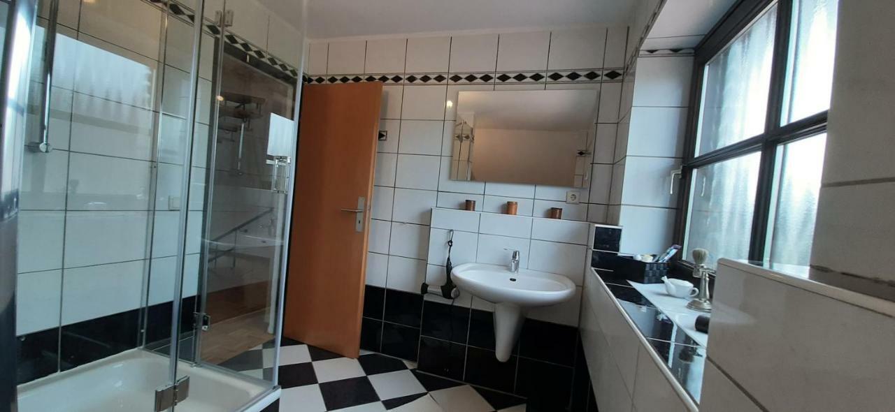 Mauritzburg Apartment Krefeld Exterior foto